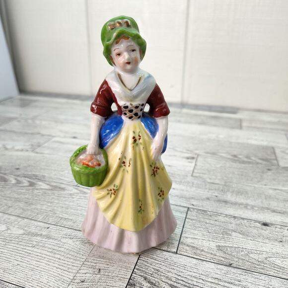 Colonial Woman Holding Basket Made in Japan 6" Figurine‎ Home Decor - Picture 1 of 10